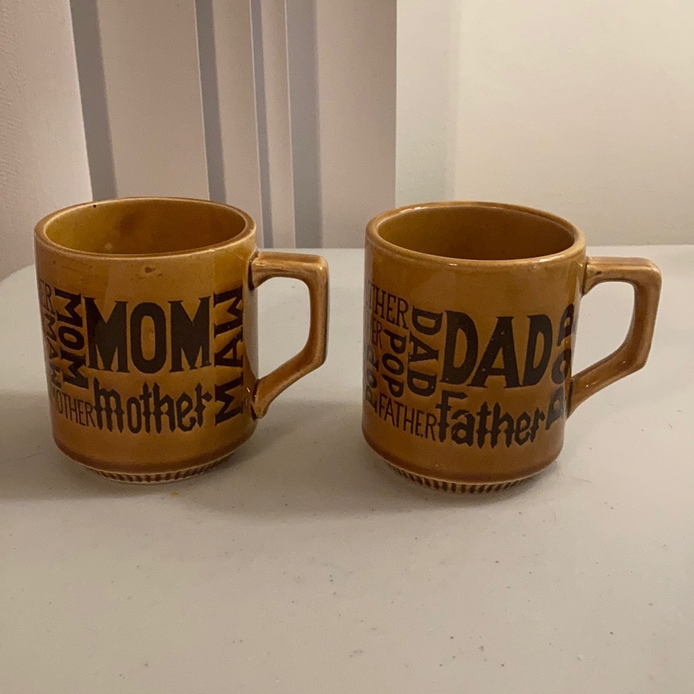 Vintage set mom & dad Bbrown ceramic mugs Japan